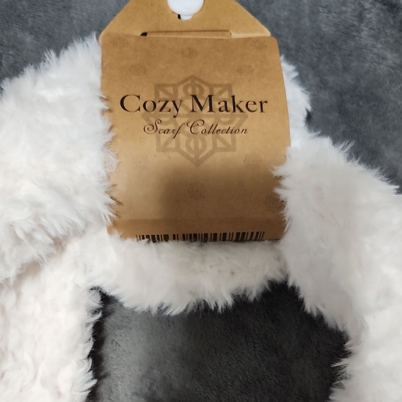 White Fuzzy Scarf - Picture 2 of 4